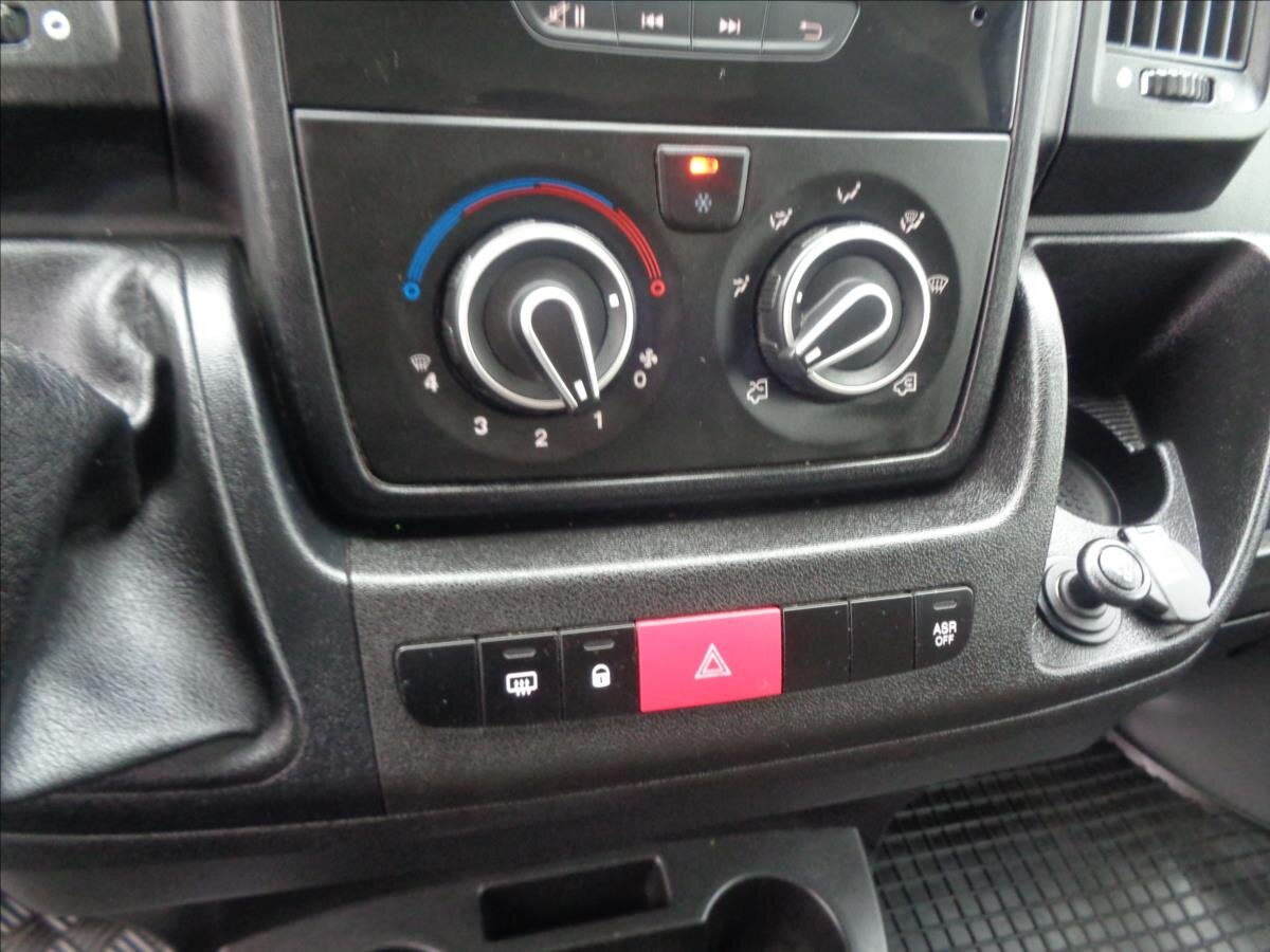 Peugeot Boxer Ostatní 2,2 l 121 kw