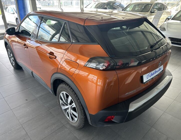 Peugeot 2008 SUV / Terénní 1,2 l 74 kw
