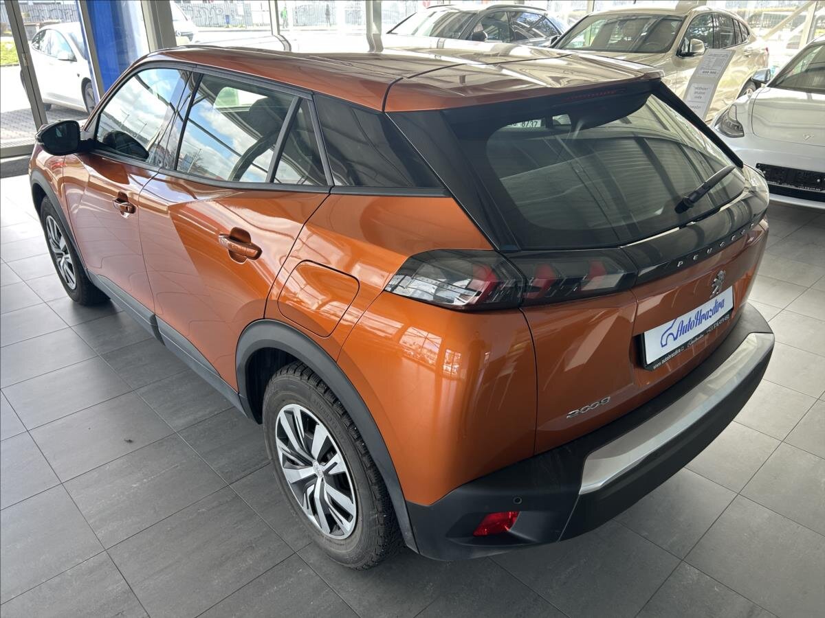 Peugeot 2008 SUV / Terénní 1,2 l 74 kw