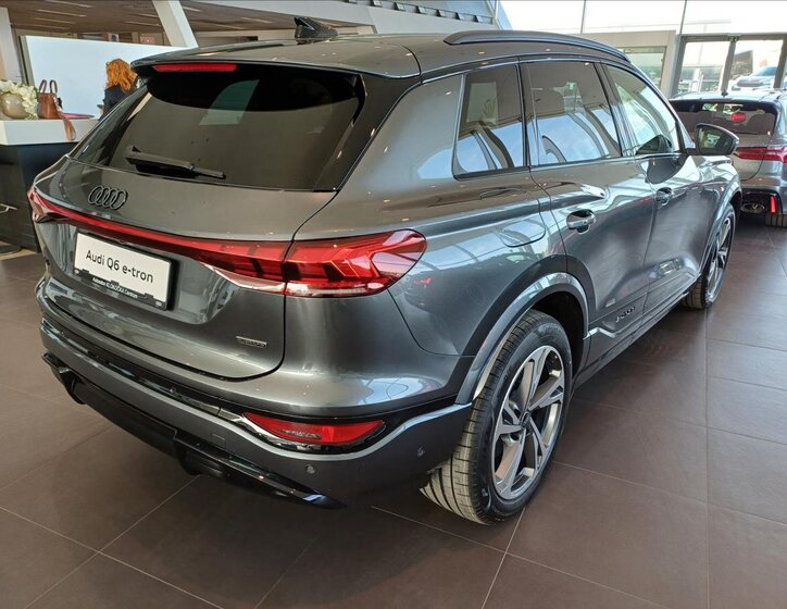 Audi Q6 SUV / Terénní 0,0 285 kw