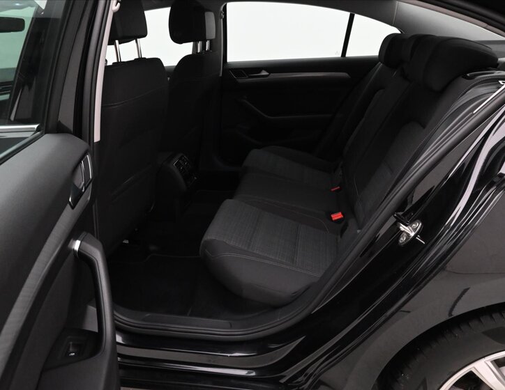 Volkswagen Passat 14