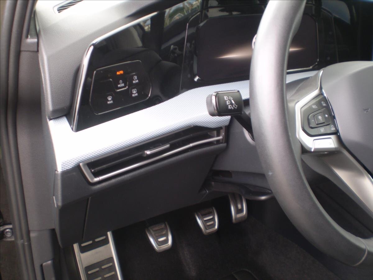 Volkswagen Golf Kombi 1,5 l 110 kw