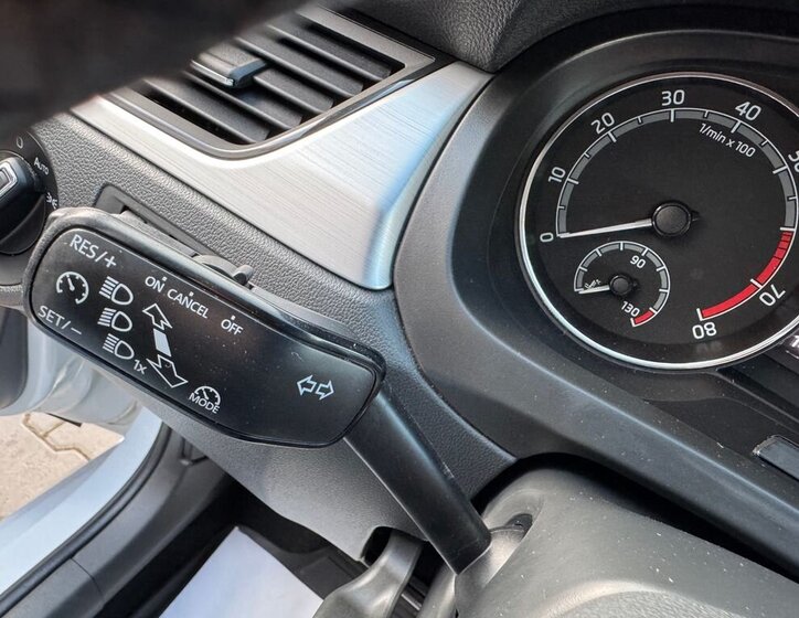 Škoda Rapid Hatchback 999,0 81 kw