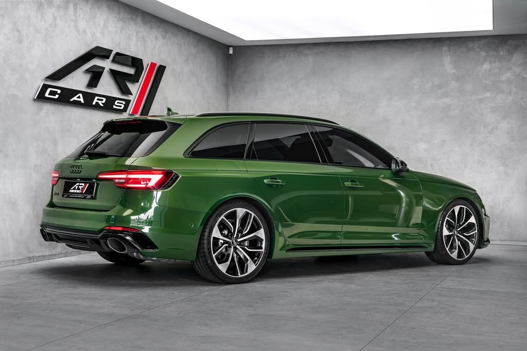 Audi RS4 Kombi 2,9 l 331 kw