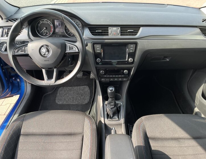 Škoda Rapid Hatchback 999,0 70 kw