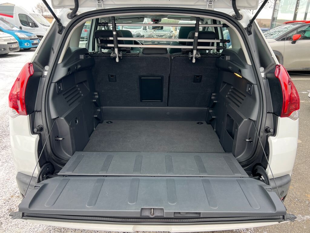 Peugeot 3008 SUV 1,6 l 88 kw