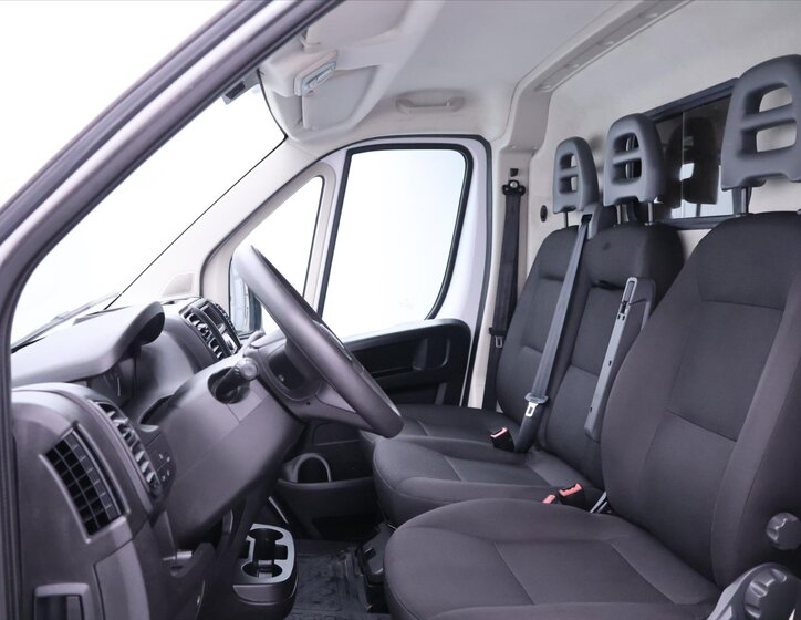 Fiat Ducato Skříň 2,2 l 88 kw