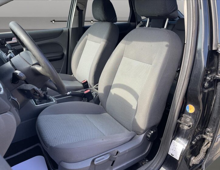 Ford Focus Hatchback 1,6 l 74 kw