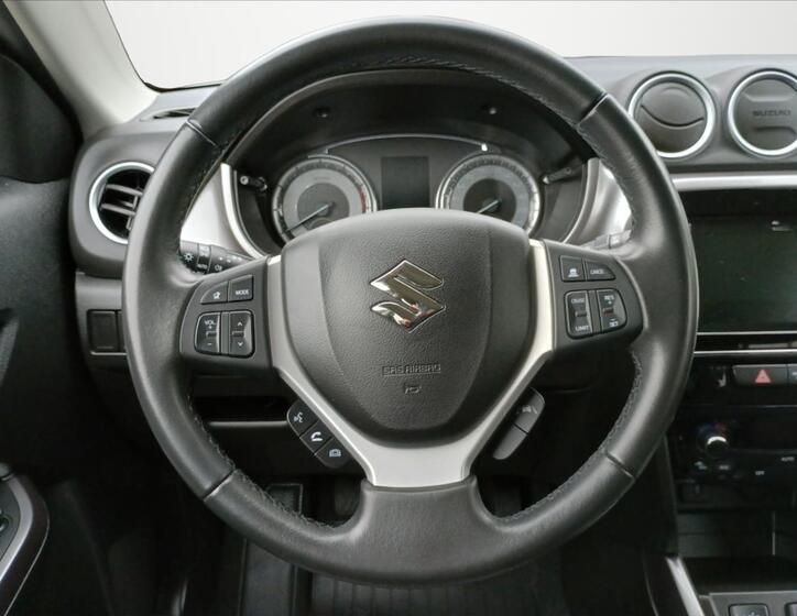 Suzuki Vitara 14
