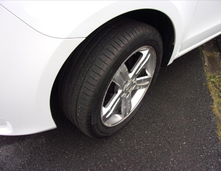 Mercedes-Benz Vito Kombi 2,1 l 120 kw