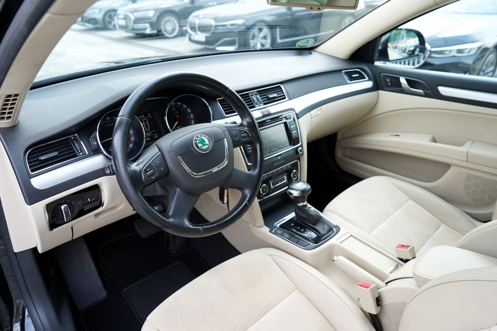 Škoda Superb