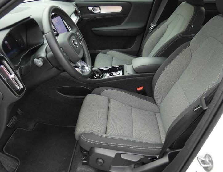 Volvo XC40 18