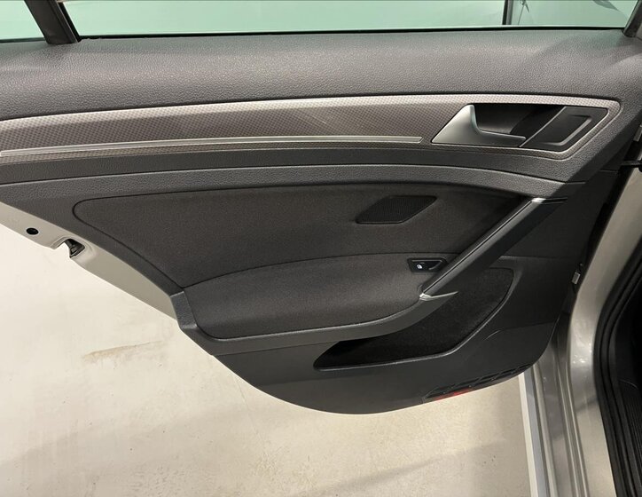 Volkswagen Golf Kombi 2,0 l 135 kw