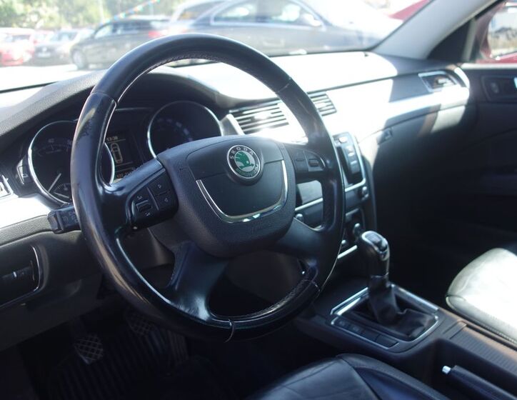 Škoda Superb 28