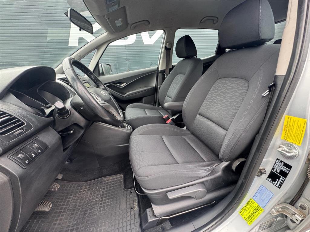 Hyundai ix20 MPV 1,4 l 66 kw