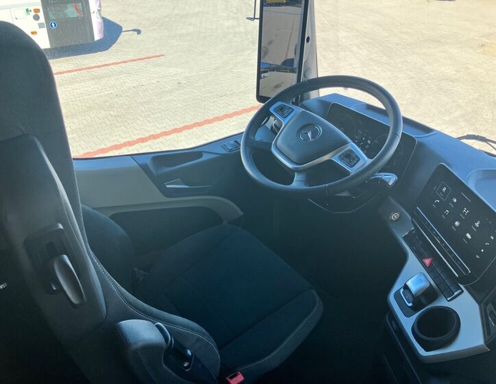 Mercedes-Benz Ostatní Ostatní 12,7 l 350 kw