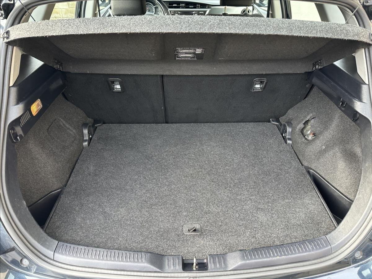 Toyota Auris Hatchback 1,6 l 98 kw