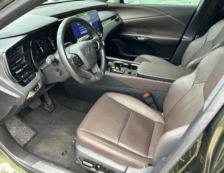 Lexus RX 350h SUV / Terénní 2,5 l 179 kw