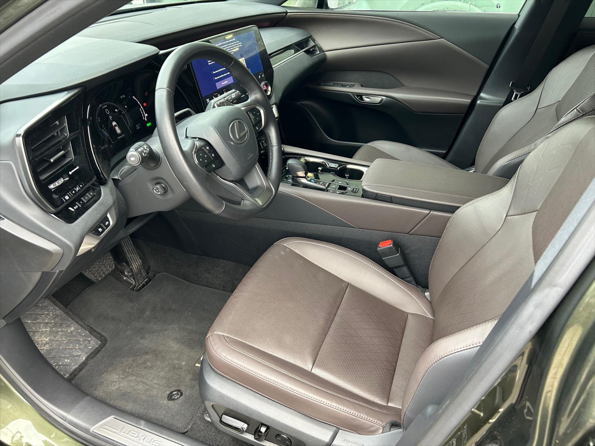 Lexus RX 350h SUV / Terénní 2,5 l 179 kw