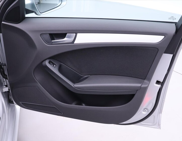 Audi A4 Kombi 2,0 l 105 kw