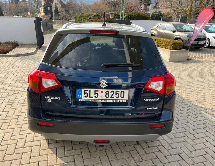 Suzuki Vitara SUV / Terénní 1,6 l 88 kw
