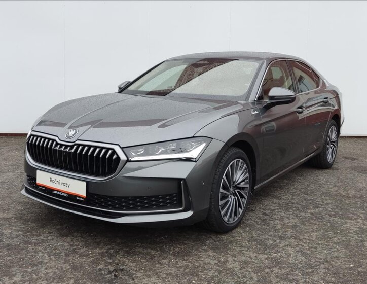 Škoda Superb Liftback 2,0 l 142 kw