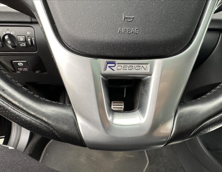 Volvo V60 Kombi 2,4 l 158 kw