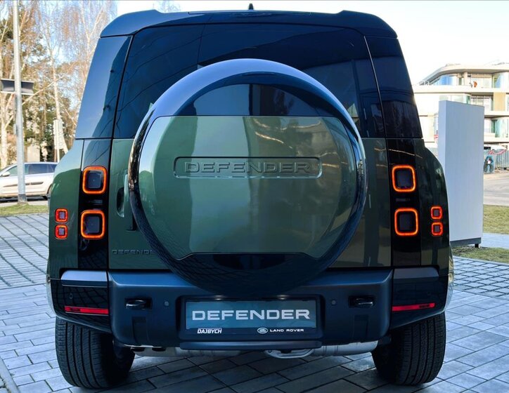 Land Rover Defender SUV / Terénní 3,0 l 183 kw