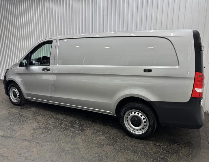 Mercedes-Benz Vito 5
