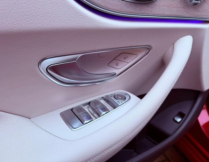 Mercedes-Benz Třídy E 13