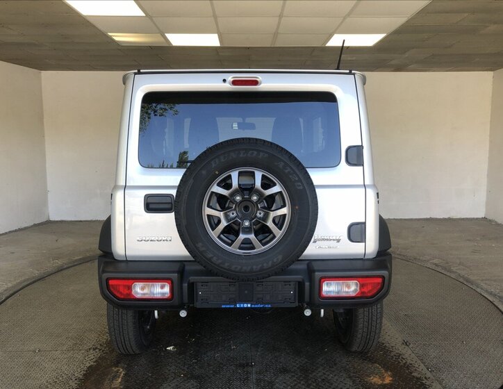 Suzuki Jimny 6