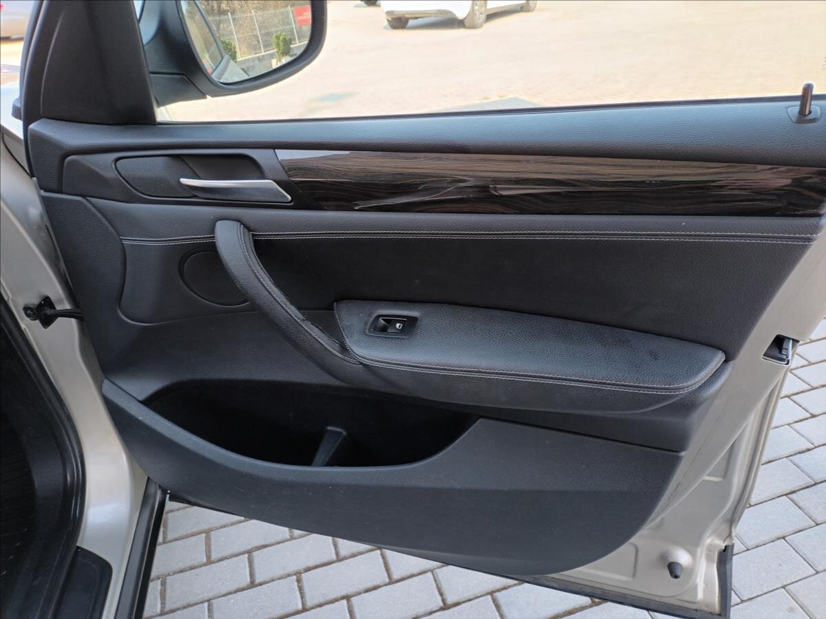 BMW X3 SUV / Terénní 2,0 l 135 kw