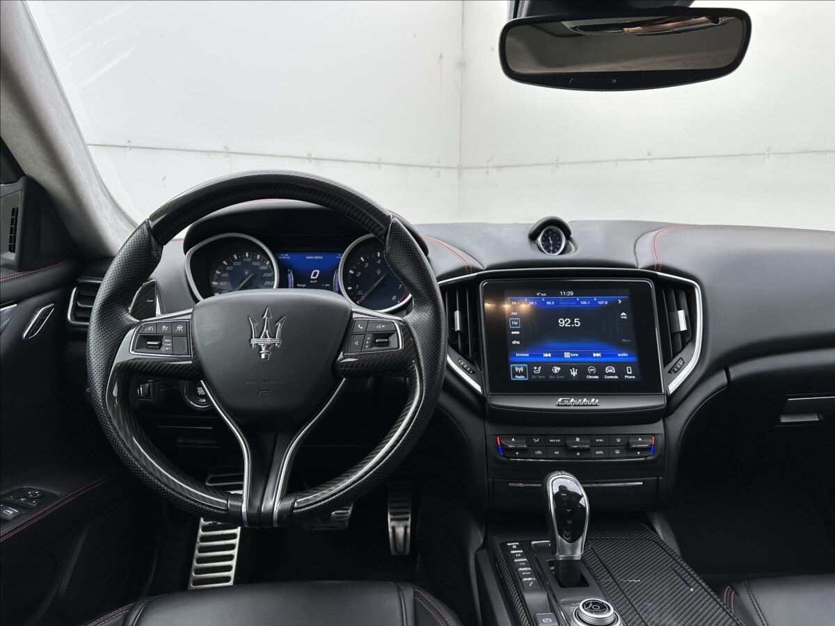 Maserati Ghibli Sedan 3,0 l 316 kw