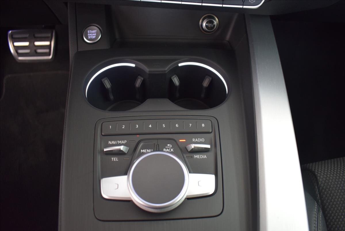 Audi A4 Sedan 2,0 l 140 kw