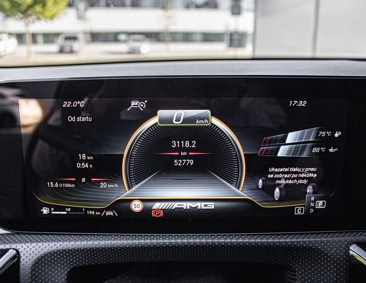 Mercedes-Benz CLA Kombi 2,0 l 321 kw
