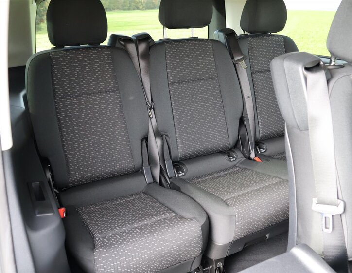 Mercedes-Benz Vito Kombi 2,0 l 174 kw