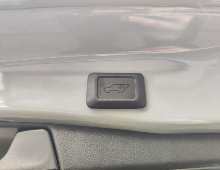 Toyota RAV4 Kombi 2,5 l 131 kw