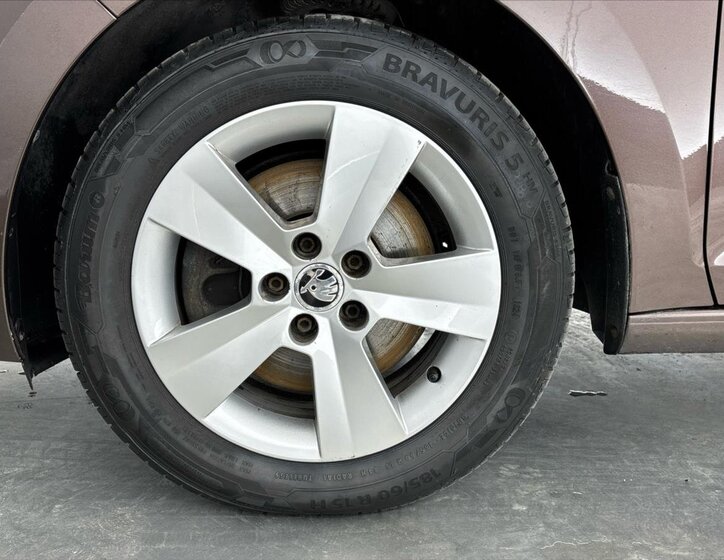 Škoda Rapid Liftback 1,2 l 81 kw