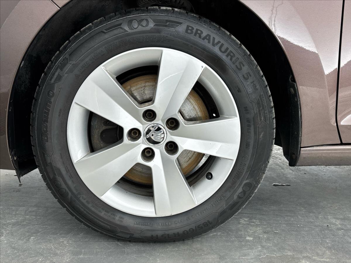 Škoda Rapid Liftback 1,2 l 81 kw