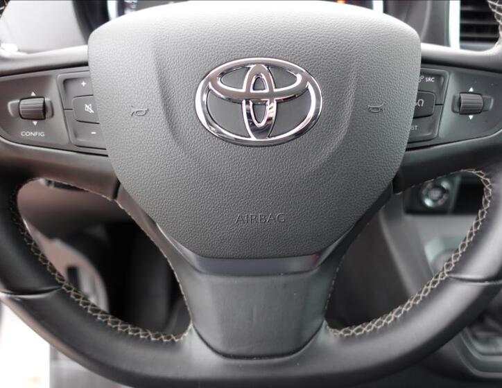 Toyota ProAce Verso 26