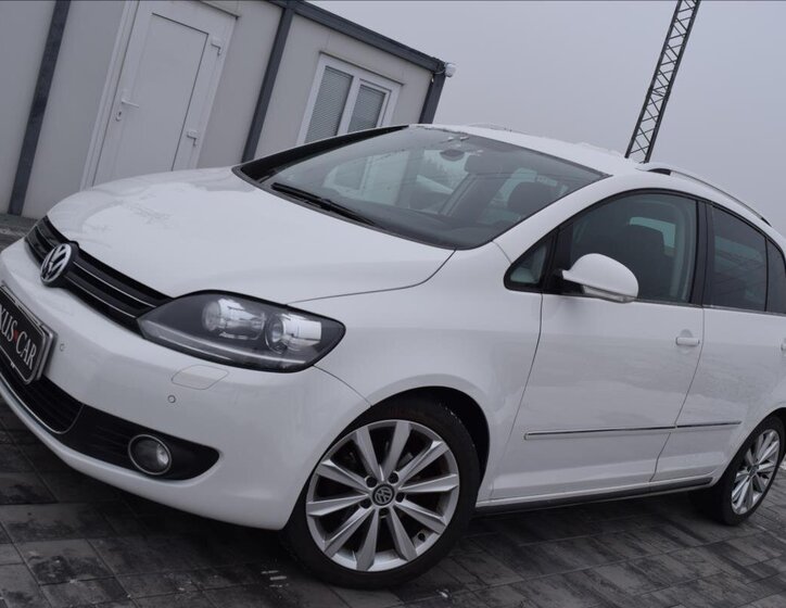 Volkswagen Golf Kombi 1,6 l 77 kw