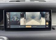 Land Rover Defender 22