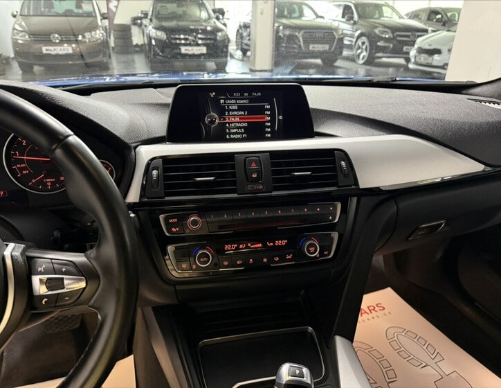 BMW Řada 4 Sedan / Limuzína 2,0 l 135 kw