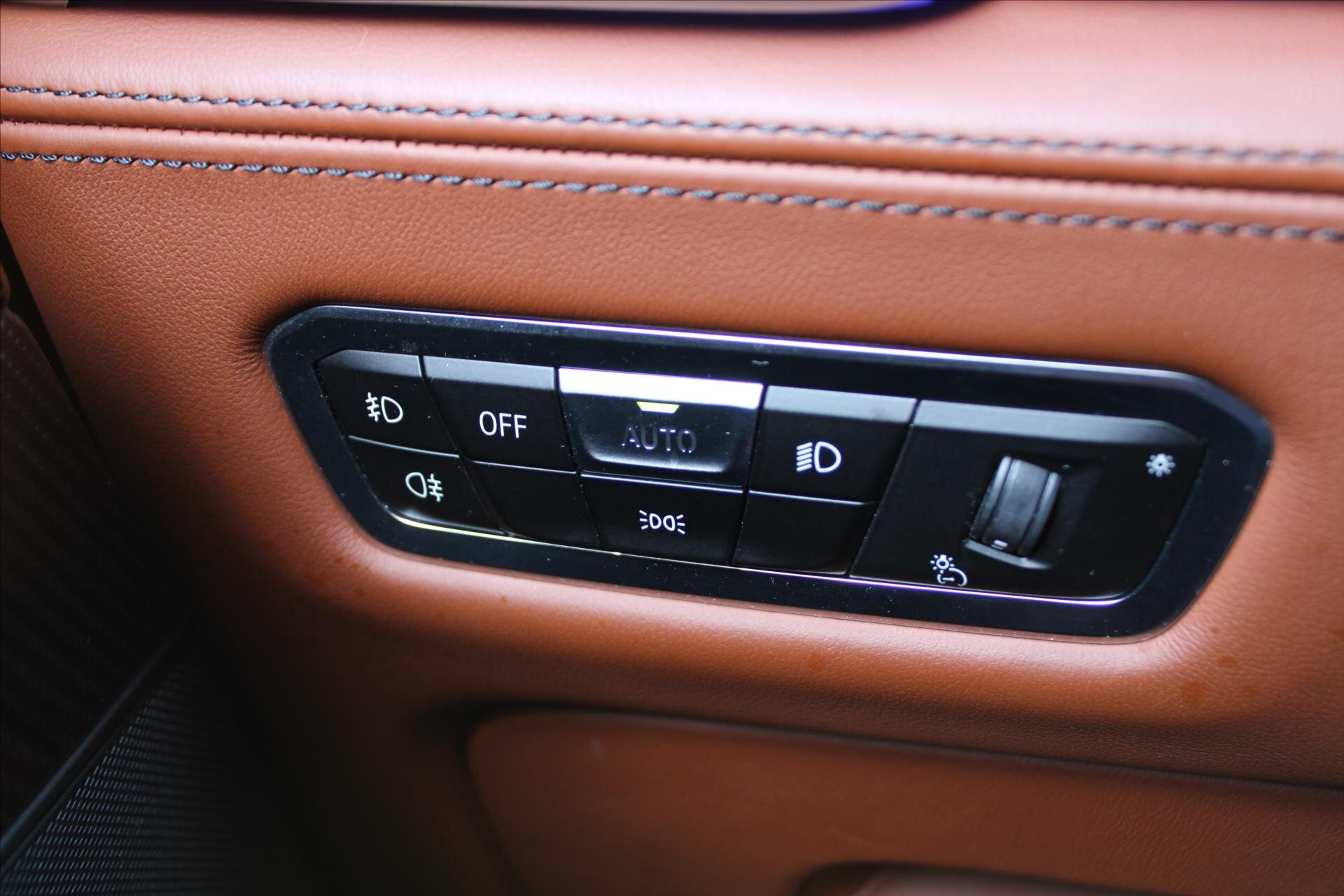 BMW X5 SUV / Terénní 4,4 l 390 kw