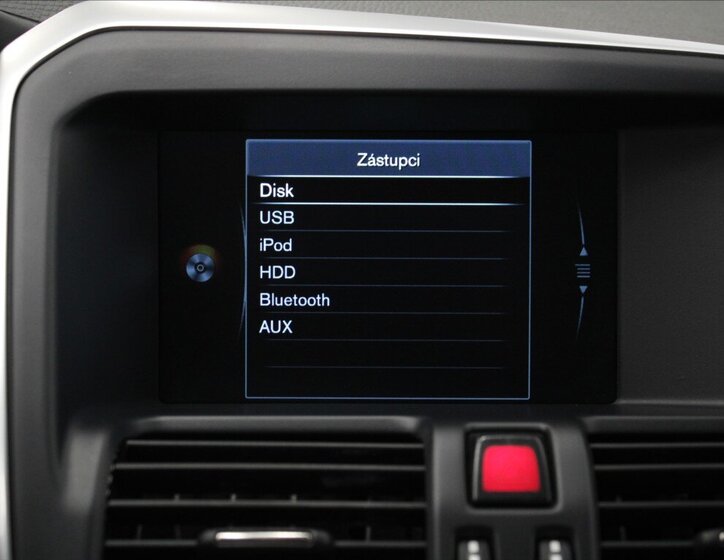 Volvo XC60 SUV / Terénní 2,0 l 140 kw