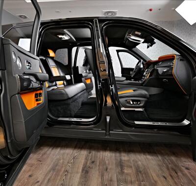 Rolls-Royce Cullinan 33