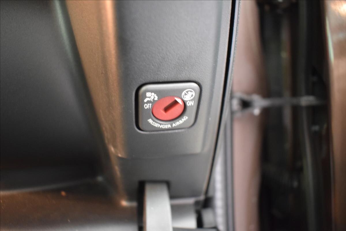 Peugeot 5008 MPV 1,6 l 88 kw