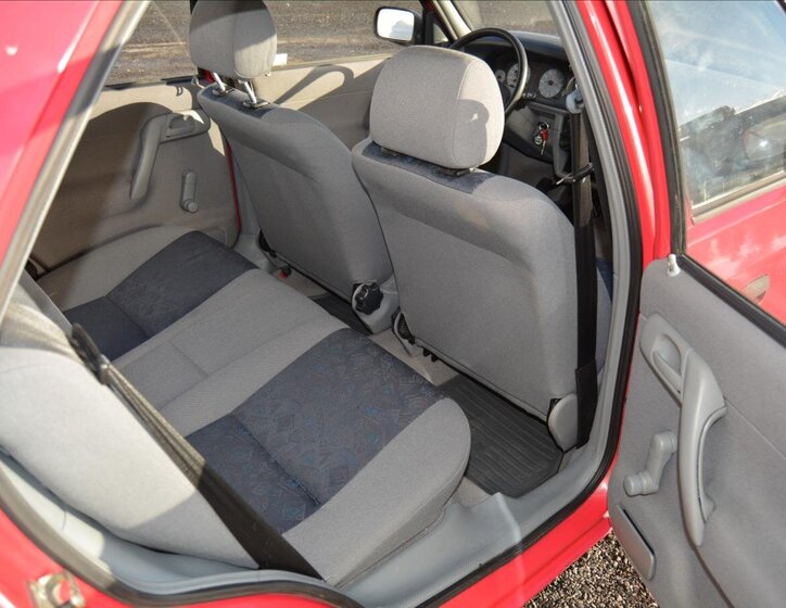 Škoda Felicia Hatchback 1,3 l 40 kw