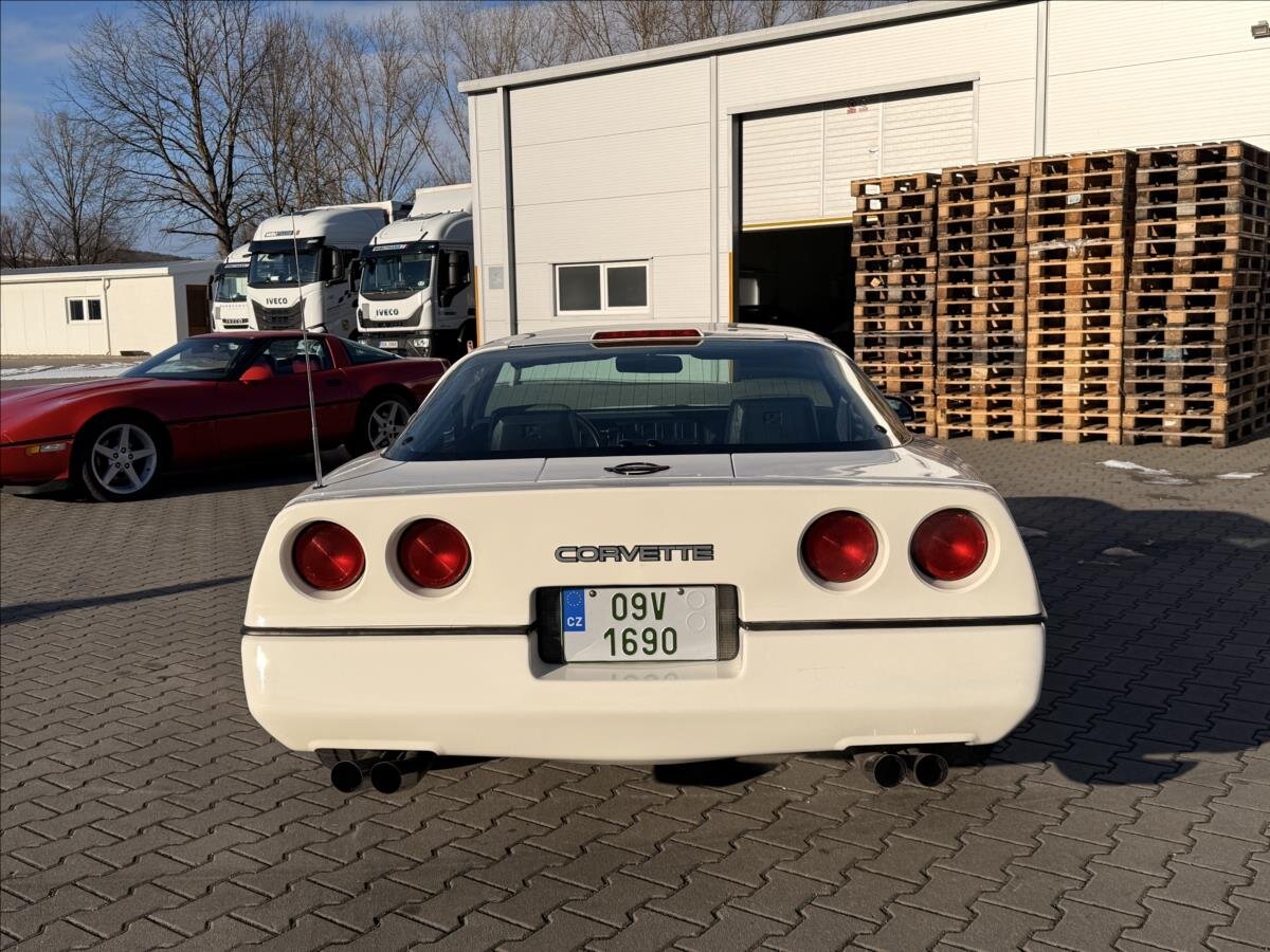 Chevrolet Corvette Kupé 5,7 l 210 kw
