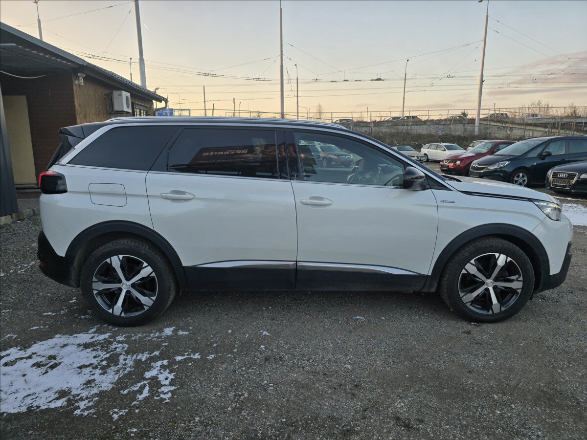 Peugeot 5008 SUV / Terénní 1,6 l 88 kw